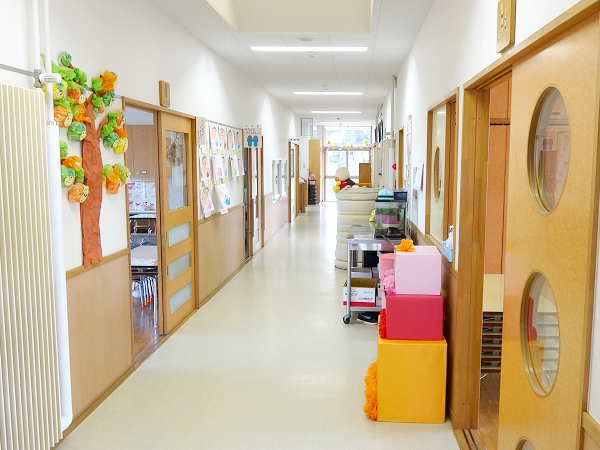 幸畑保育園 内観